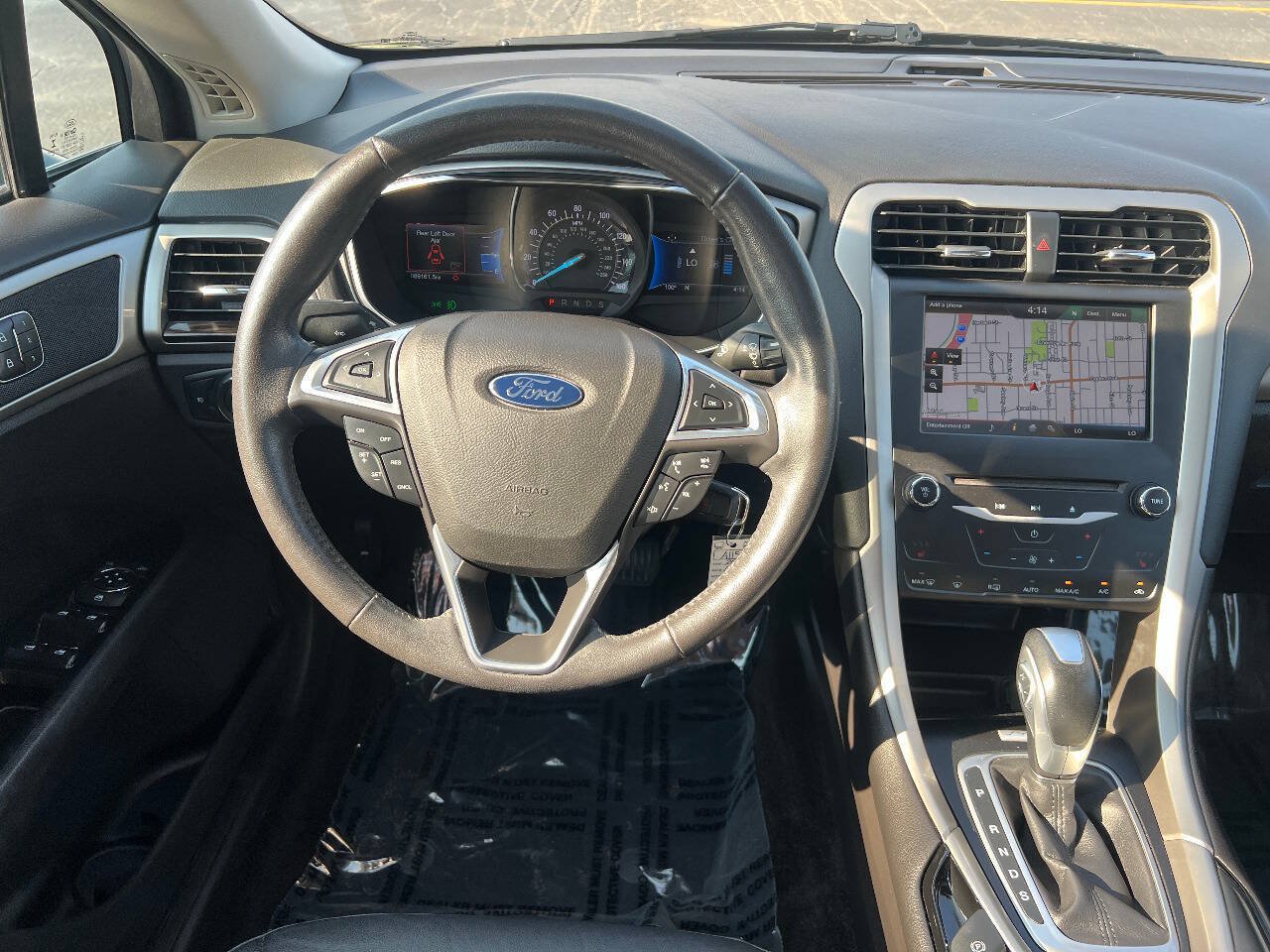 Used 2015 Ford Fusion SE w/ Equipment Group 202A FWD image 31