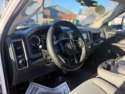 Used 2018 RAM 3500 Tradesman w/ Chrome Appearance Group AWD/4WD image 22