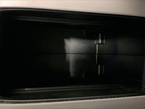 Used 2023 Toyota Highlander XLE AWD/4WD image 41