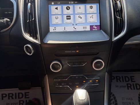 Used 2016 Ford Edge SEL w/ Equipment Group 201A AWD/4WD image 28