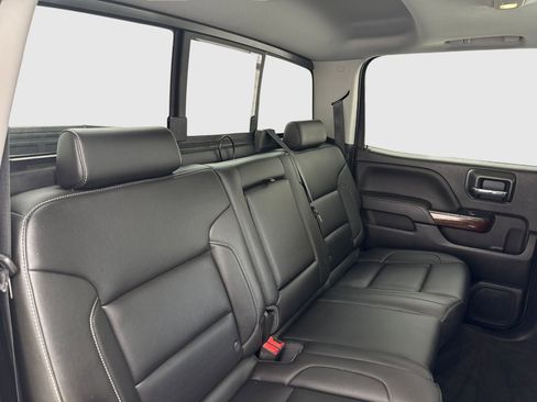 Used 2018 GMC Sierra 1500 SLT w/ Enhanced Driver Alert Package RWD image 41