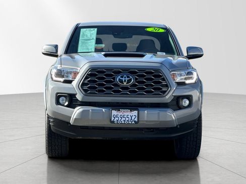Used 2020 Toyota Tacoma TRD Sport w/ Technology Package image 9