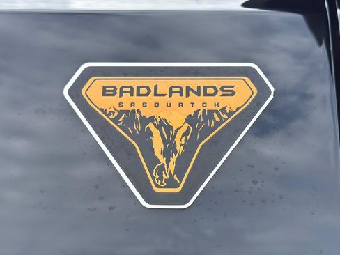 Used 2023 Ford Bronco Badlands w/ Sasquatch Package AWD/4WD image 49