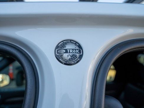 Used 2020 Land Rover Discovery HSE image 89