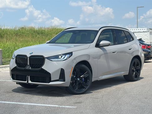 New 2026 BMW X3 xDrive30 w/ Premium Package image 2