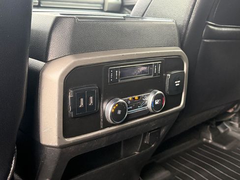 Used 2019 Ford Expedition Max XLT w/ Equipment Group 202A AWD/4WD image 38
