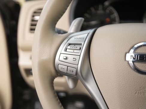 Used 2018 Nissan Altima 3.5 SL image 23