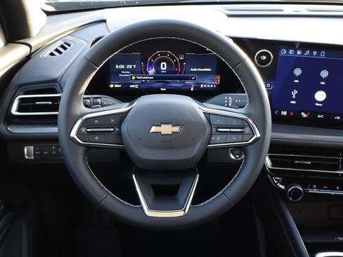 New 2026 Chevrolet Traverse LT w/ Driver Confidence Package image 17