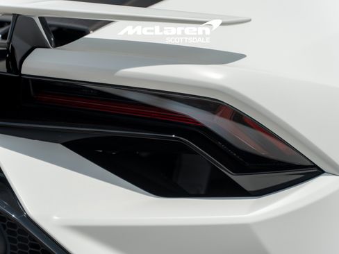 Used 2024 Lamborghini Huracan Tecnica RWD image 26