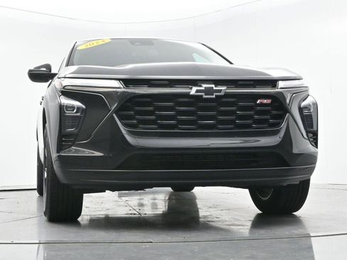Used 2024 Chevrolet Trax RS w/ Driver Confidence Package FWD image 42