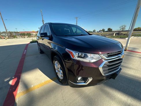 Used 2020 Chevrolet Traverse LT FWD image 7