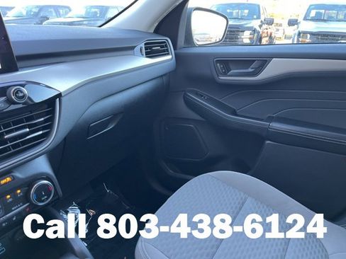 Used 2022 Ford Escape SE w/ Convenience Package image 26