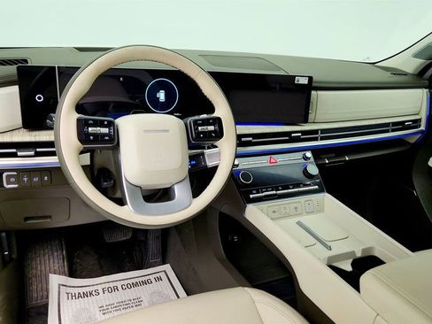 Used 2025 Hyundai Santa Fe Calligraphy image 13