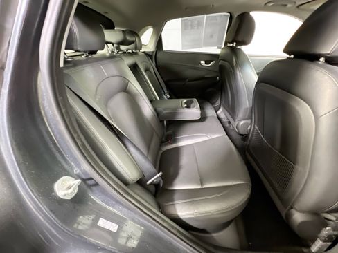 Used 2022 Hyundai Kona Limited w/ Cargo Package image 28