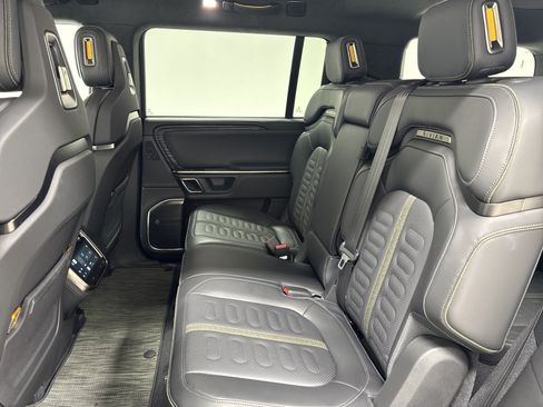 Used 2024 Rivian R1S Adventure AWD/4WD image 21