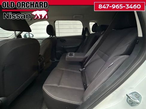 Used 2023 Nissan Rogue S AWD/4WD image 13