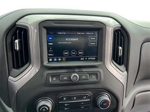 Used 2022 Chevrolet Silverado 1500 Custom w/ Safety Confidence Package image 21