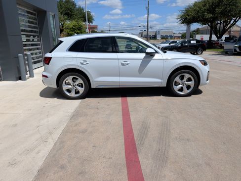 Certified 2023 Audi Q5 2.0T Premium Plus w/ Premium Plus Package AWD/4WD image 11