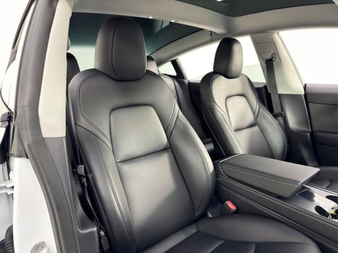 Used 2022 Tesla Model 3 Long Range image 38