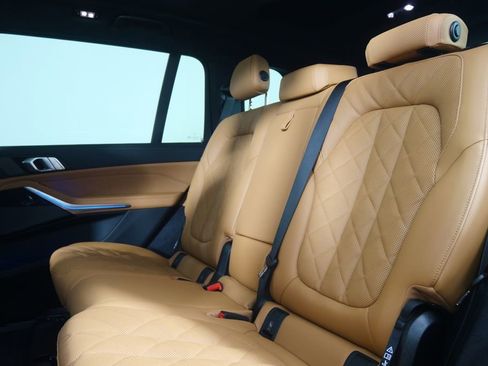 New 2026 BMW X7 M60i AWD/4WD image 15