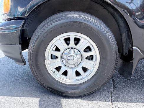 Used 2003 Ford F150 XLT image 16