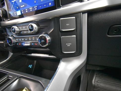 Used 2024 Ford F150 Lariat AWD/4WD image 21