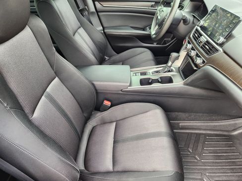 Used 2019 Honda Accord EX image 13