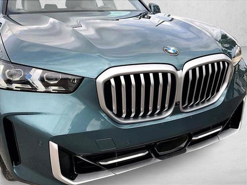 Used 2025 BMW X5 xDrive40i w/ Premium Package AWD/4WD image 27