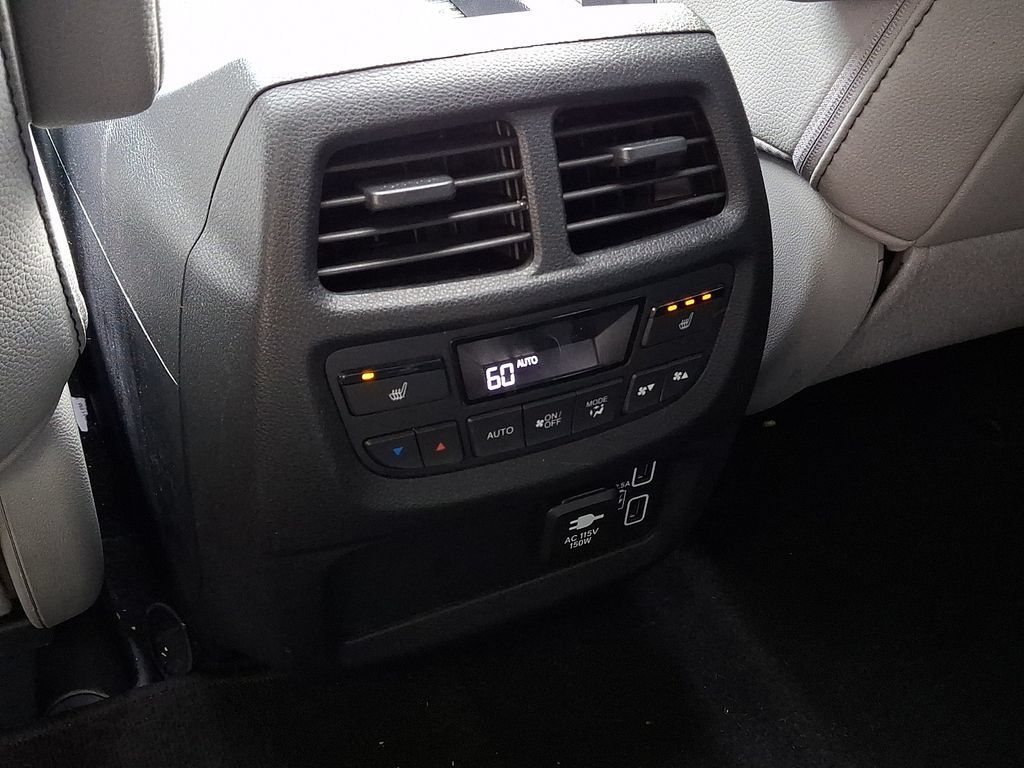 Used 2022 Honda Passport Elite image 12