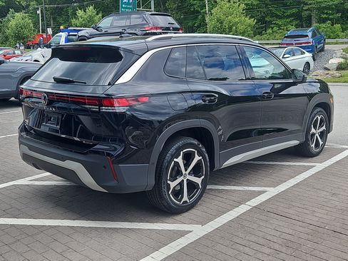 Certified 2026 Volkswagen Tiguan SE AWD/4WD image 3