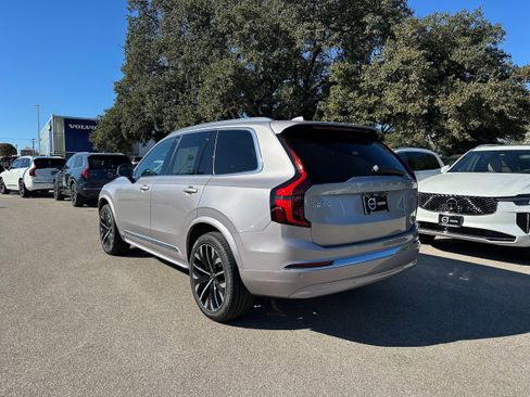 New 2026 Volvo XC90 B5 Core image 4
