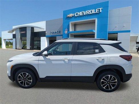 New 2026 Chevrolet TrailBlazer LT w/ Convenience Package image 9