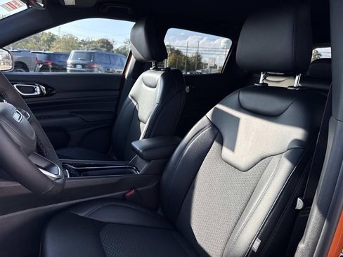 New 2026 Jeep Compass Latitude image 33