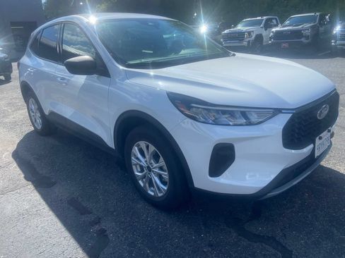 Used 2025 Ford Escape Active AWD/4WD image 13