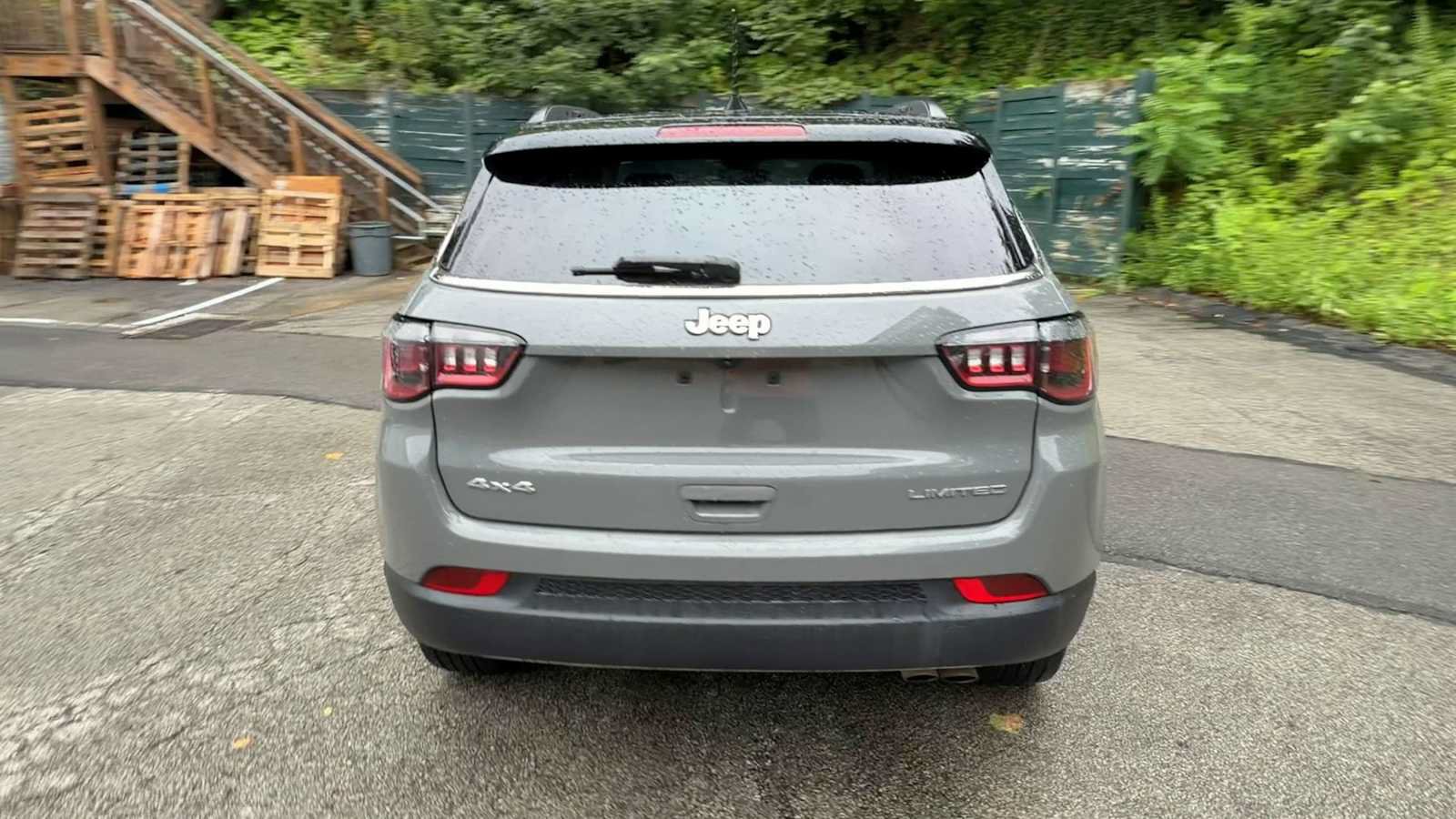 Used 2022 Jeep Compass Limited AWD/4WD image 7
