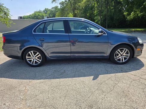 Used 2005 Volkswagen Jetta 2.5 FWD image 4
