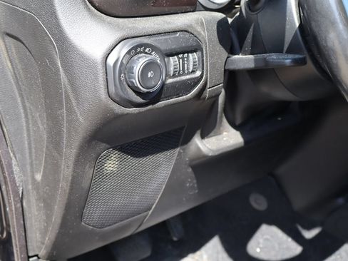 Used 2019 Jeep Wrangler Unlimited Sport AWD/4WD image 20