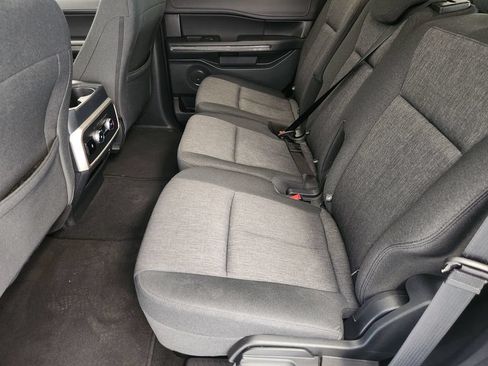 Used 2024 Ford Expedition XLT AWD/4WD image 30