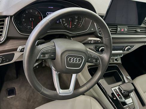 Used 2022 Audi Q5 2.0T Premium w/ Convenience Package image 18