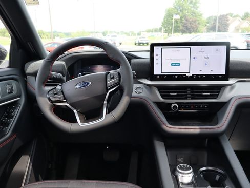 New 2026 Ford Explorer ST-Line w/ ST-Line Street Pack AWD/4WD image 29
