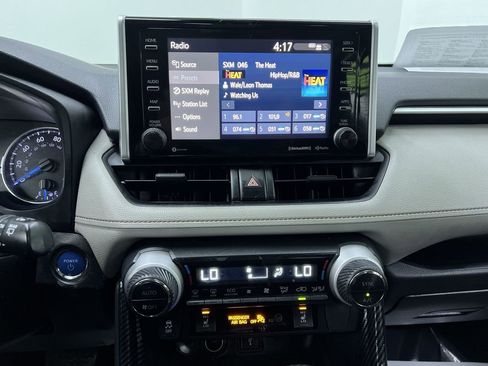 Used 2020 Toyota RAV4 XLE w/ Convenience Package AWD/4WD image 22