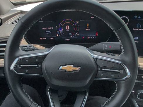 Used 2026 Chevrolet Traverse LT AWD/4WD image 27
