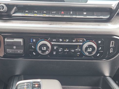 Certified 2022 Chevrolet Silverado 1500 LTZ image 19