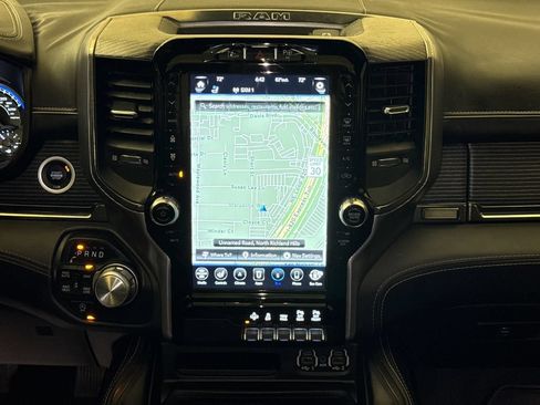 Used 2020 RAM 1500 Limited w/ Black Appearance Package AWD/4WD image 16
