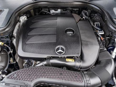 Used 2022 Mercedes-Benz GLC 300 4MATIC image 33