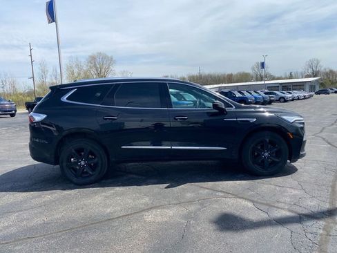 Used 2024 Buick Enclave Essence w/ Sport Touring Edition FWD image 13