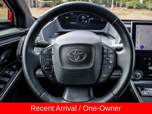 Used 2023 Toyota bZ4X XLE AWD/4WD image 15