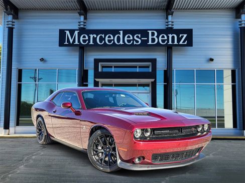 Used 2018 Dodge Challenger R/T Scat Pack w/ Dynamics Package image 1