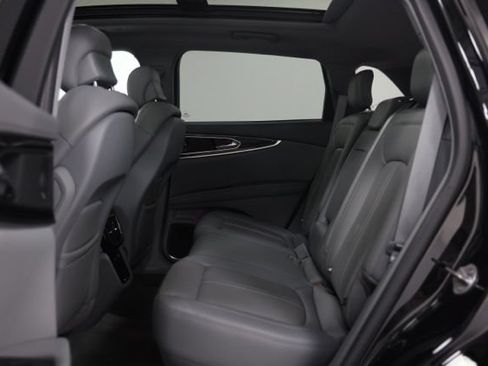 Used 2023 Lincoln Nautilus Reserve w/ Equipment Group 201A AWD/4WD image 34