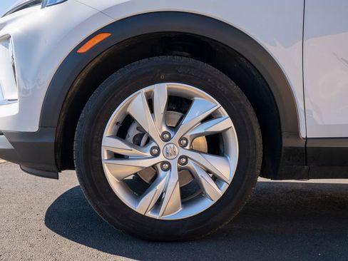 Used 2025 Buick Encore GX Preferred image 10